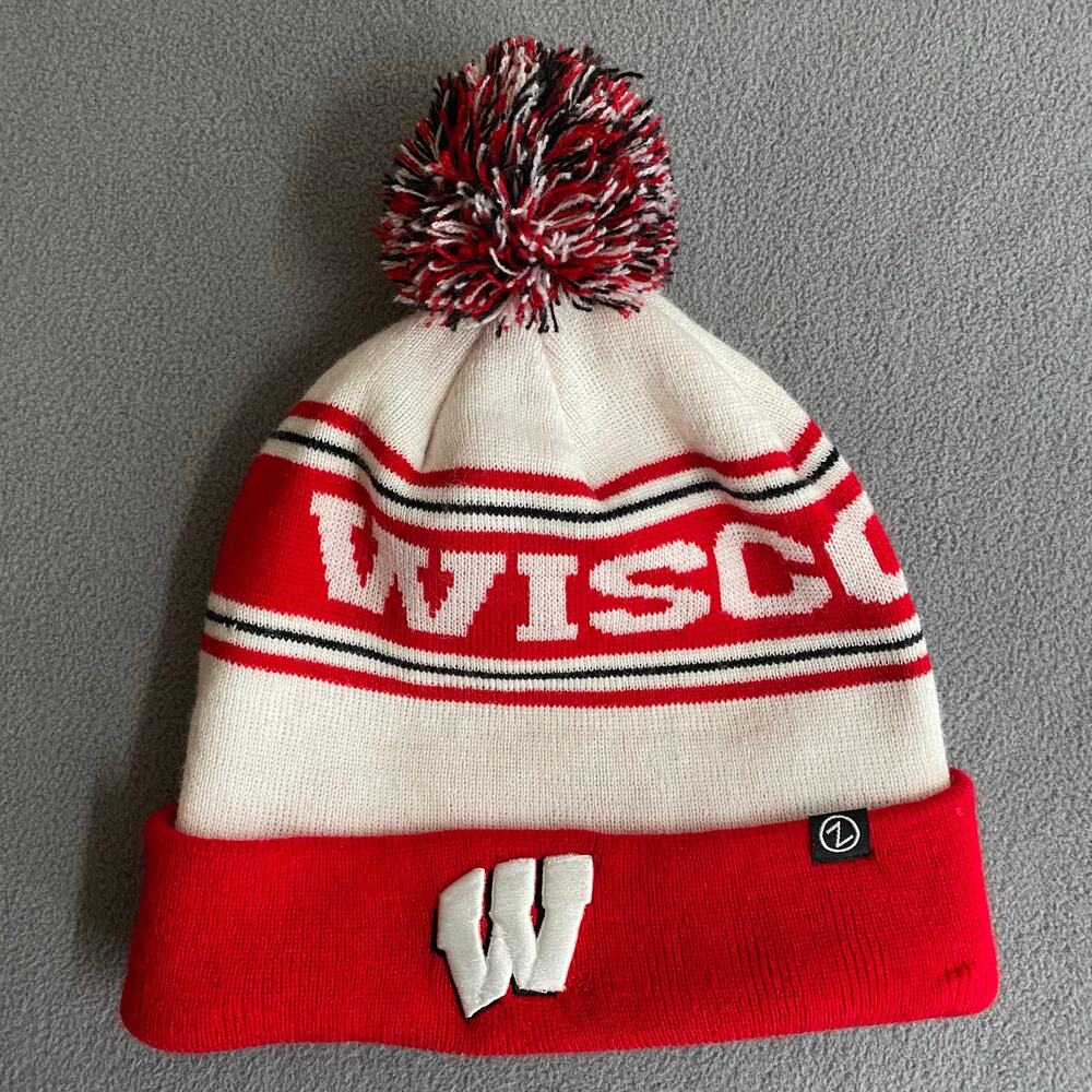 Wisconsin Badgers Knit Pom Beanie Hat‎ Cap Red White Embroidered Logo Big Ten